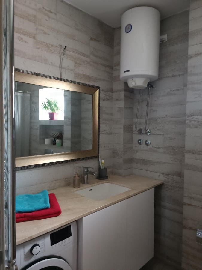 Ivana Beograd Ngoại thất bức ảnh